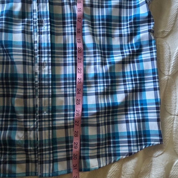 NWOT Field and Stream size Large blue plaid fishing shirt. Vented. Great colors! - Picture 9 of 11